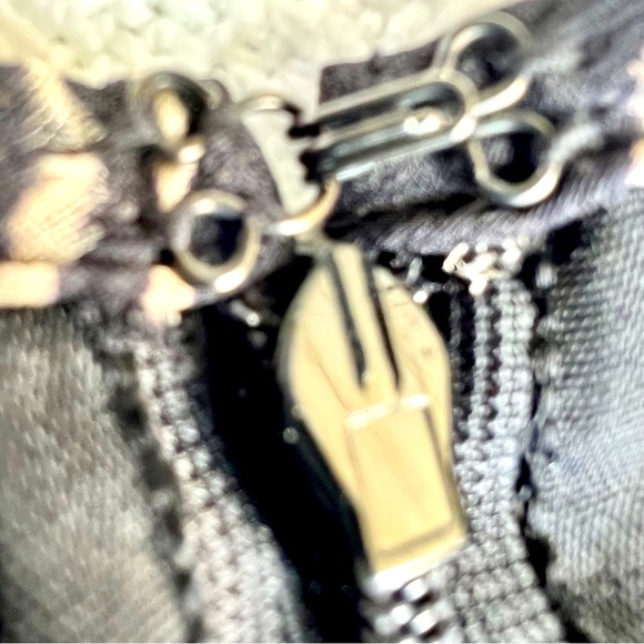 LINDA ALLARD for ELLEN TRACY SILK BLACK FLORAL SKIRT - Picture 10 of 13